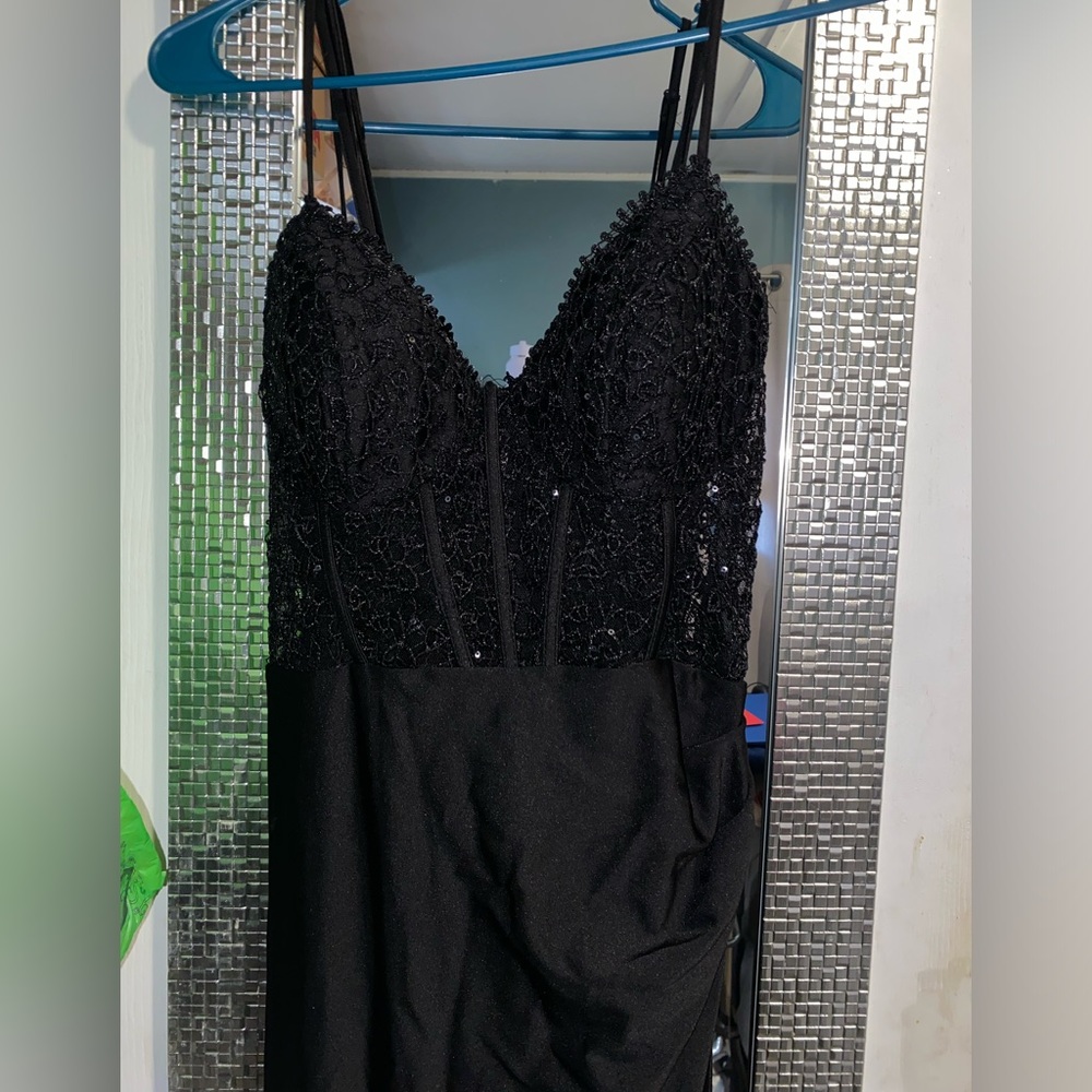 Windsor black gown